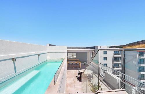 Observatory Apartment | The Paragon 317 by Host Agents