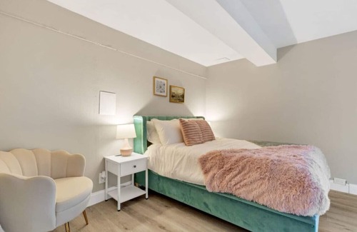 Wheat Ridge House | The Paris Paradise I Wheat Ridge I W. Denver