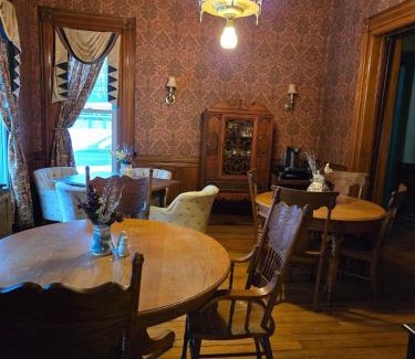 Bath Bed & Breakfast | The Parker House Bed and Breakfast