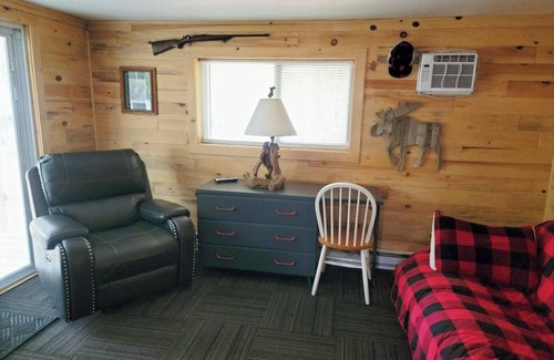 Alpena Hotel | The Parker House