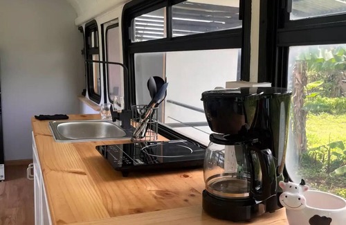 Northern Plains House | The Parking Lot - La Fortuna