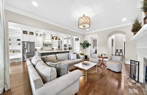 Franklin House | The Parkview: 4,120 SF Luxe - 3-min to DT Franklin