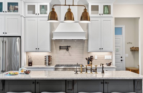Franklin House | The Parkview: 4,120 SF Luxe - 3-min to DT Franklin
