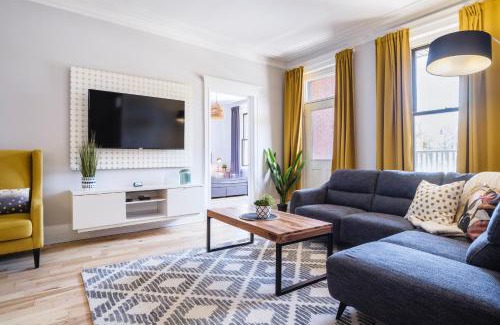 Plateau Mont Royal Apartment | The Parkview By MTLVacationRentals