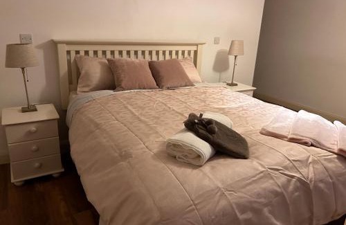 Roscoe House | The Parlour Cottage