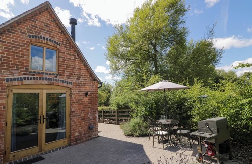 Whitney-on-Wye Cottage | THE PARLOUR, family friendly, luxury holiday cottage in Droitwich Spa