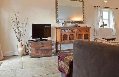 Severn Stoke House | The Parlour