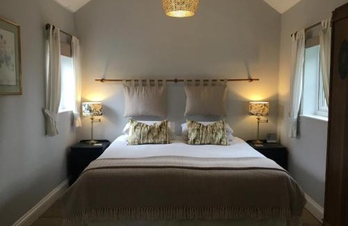 Severn Stoke House | The Parlour