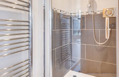 Ewhurst Green House | The Parlour in the beautiful Rye