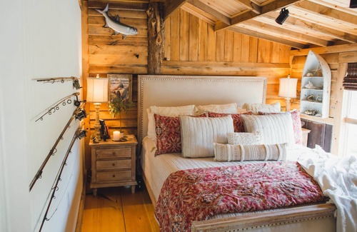 Washburn House | The Party House at Bear Creek Lodge