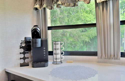 Decatur RV Rental | The Pavilion Hideaway