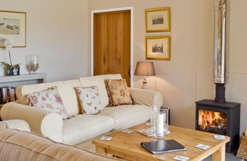 Burwash House | The Peacock Barn