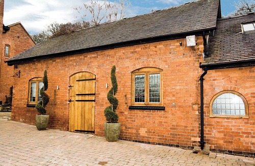 King's Bromley House | The Peacock Barn - E4713