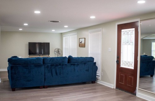 Lake Charles House | The Peacock Nest