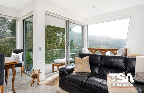 Thredbo Ski Chalet | The Peak 3