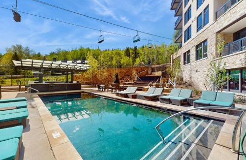 Snowmass Village Hotel | The Peakstone