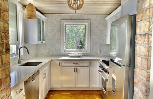 Estate La Vallee House | The Pearl At Cane Bay—Luxury One Bedroom Waterfront Home
