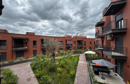 Mjull-Bathore Apartment | The Pearl Estate