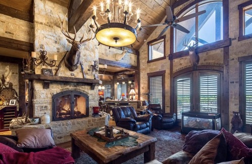 Venus House | The Pearl Ranch