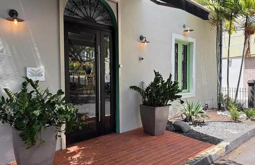 Miramar Apartment | The Pearl Residence Home & P