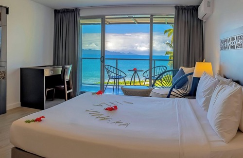 Pacific Harbour Hotel | The Pearl Resort & Spa