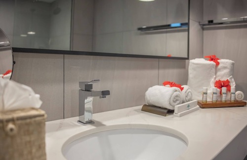 Pacific Harbour Hotel | The Pearl Resort & Spa