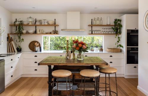 White Beach House | The Pearl Tasmania