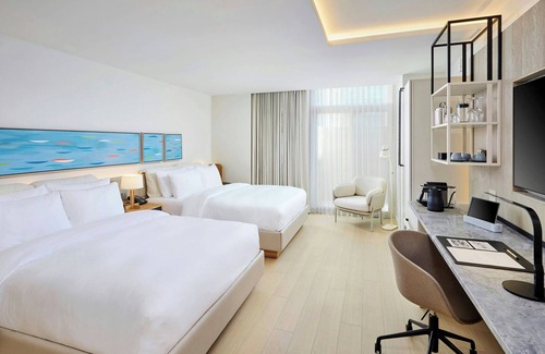 Burlington Hotel | The Pearle Hotel & Spa, Autograph Collection