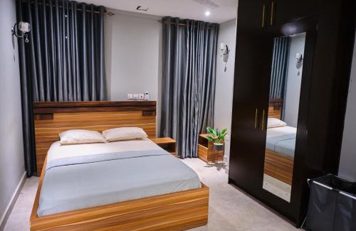 Madina Apartment | The Pearls - Penthouse