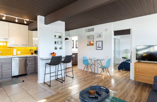 Twin Palms Condo | The Peggy Lee - Mid Century Oasis