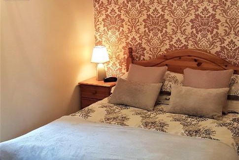 Tacolneston House | The Pelican Guesthouse
