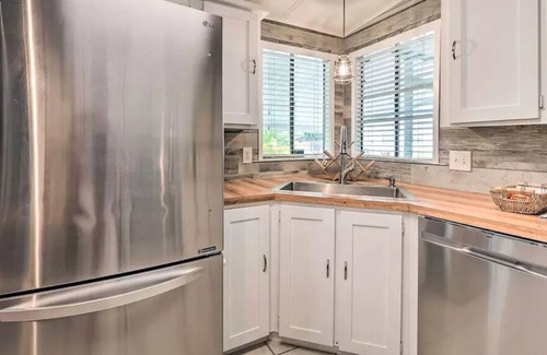 New Port Richey House | The Pelican House River Oasis