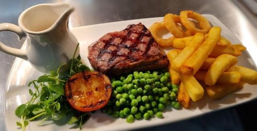 Salisbury Hotel | The Pelican Inn