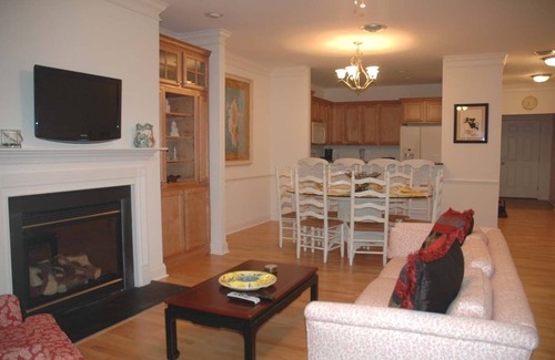 Long Neck Condo | The Peninsula 0n the Indian river Bay, near Lewes, Rehobeth, Dewey Beach.