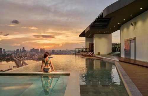 Ruessei Kaev Hotel | The Peninsula Phnom Penh