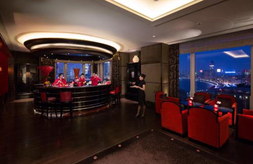 Downtown Shanghai Hotel | The Peninsula Shanghai