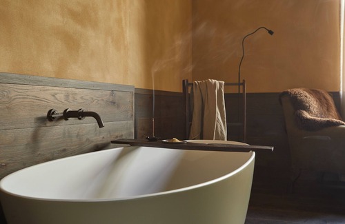 Askwith Hotel | The Penny Bun