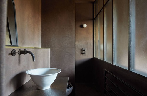 Askwith Hotel | The Penny Bun