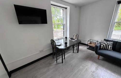 Bishopstone Hotel | The Penruddocke Arms