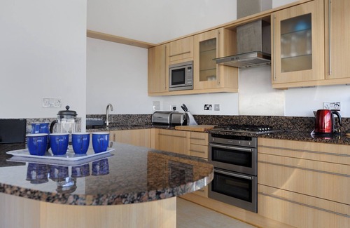 West Bay Cottage | The Penthouse