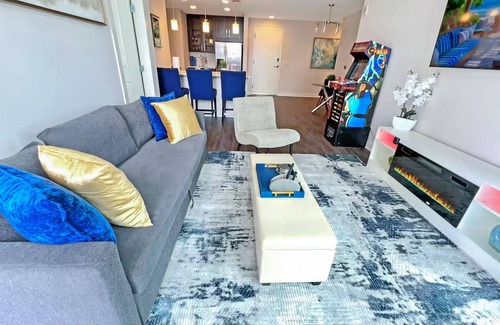 North Buckhead Apartment | The Penthouse | Pool | Modern Luxury | Shop| Workout