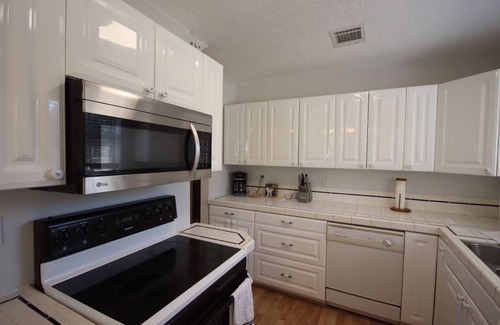 Spring Apartment | The Perch- 1 Bedroom garage apartment-2nd floor