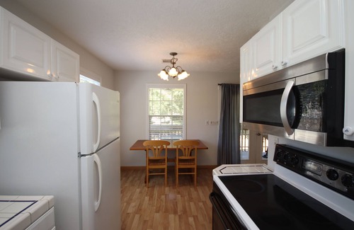 Spring Apartment | The Perch- 1 Bedroom garage apartment-2nd floor