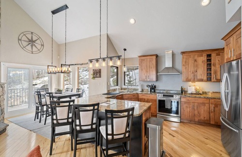 Evergreen House | The Perch Above the Clo