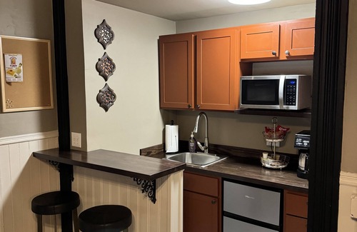 Van Buren Apartment | The Perch at Main Street Suites: A great way to experience downtown Van Buren!