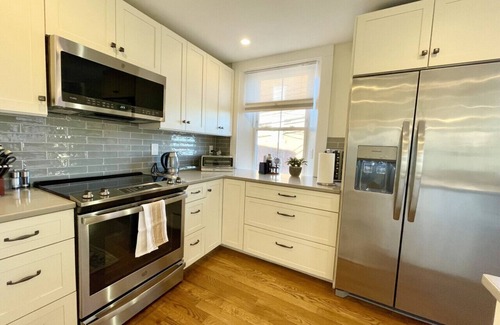 Portsmouth Apartment | The Perch on Penhallow, Downtown Portsmouth