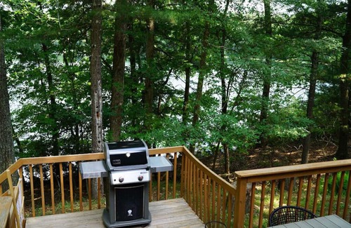 Yulan House | The Perfect Catskills Lake House