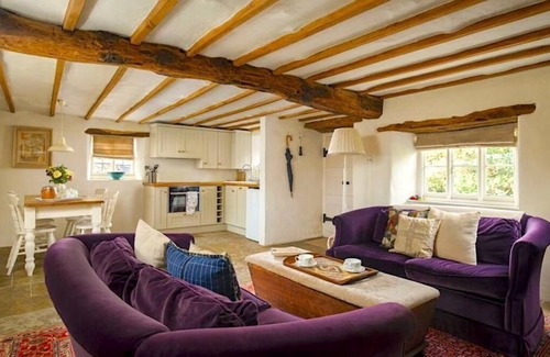 Laverton Cottage | The Perfect Cotswold Cottage for Two