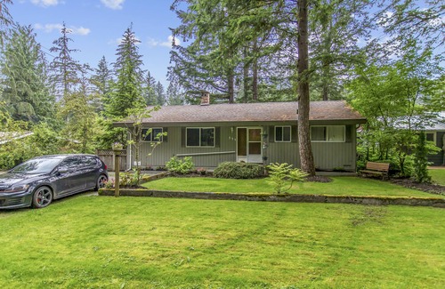 Cultus Lake Cottage | The Perfect Cottage For A Family Vacation At The Lake