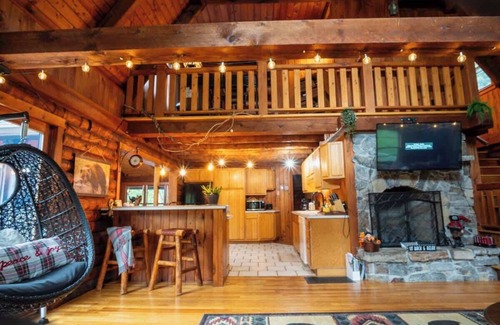 Northfield Cabin | The Perfect Family Cabin Retreat! 3BR|2BTH